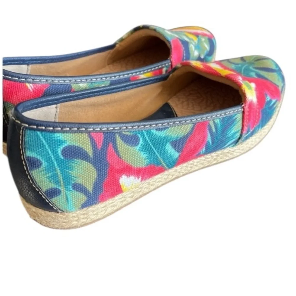 Born‎ BOC Floral Franki Hawaiian Tropical  Womens Size 7 Flat